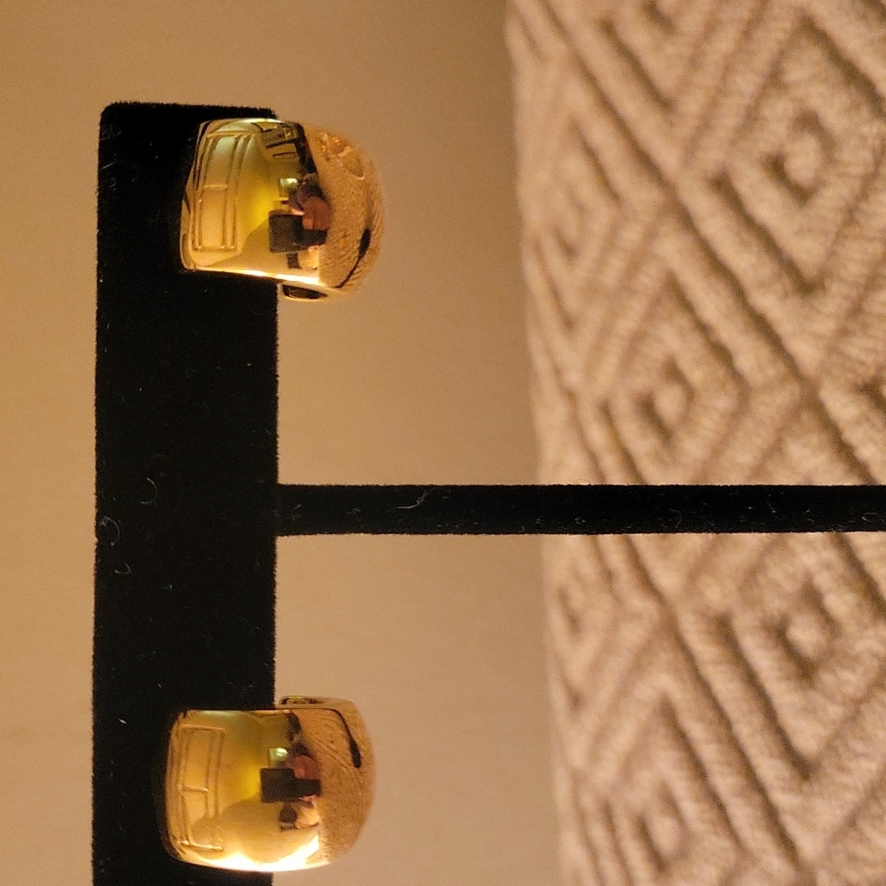 VTG Tommy Hilfiger earrings